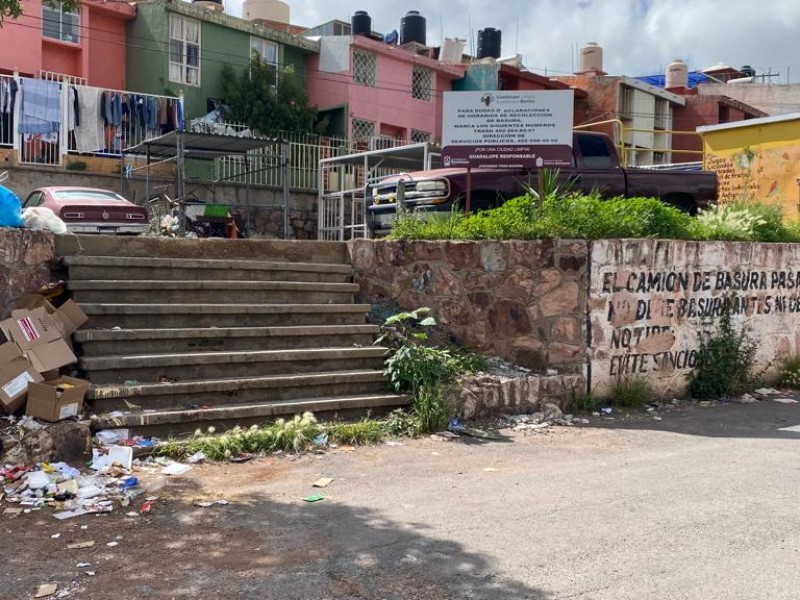 Denuncian tiradero de basura en colonia del Carmen