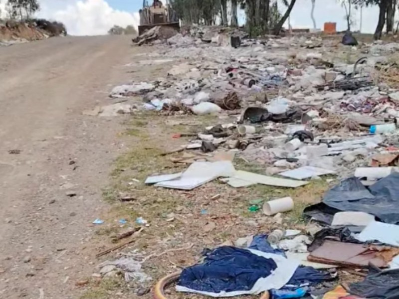 Denuncian tiradero de basura en Lomas de Bracho