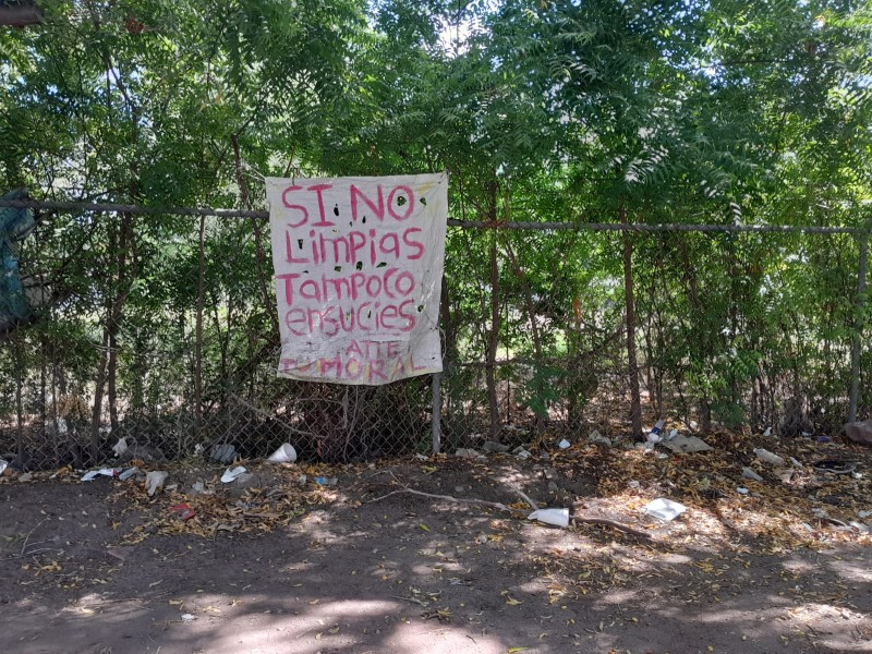 Denuncian tiradero de basura en sector centro de Los Mochis