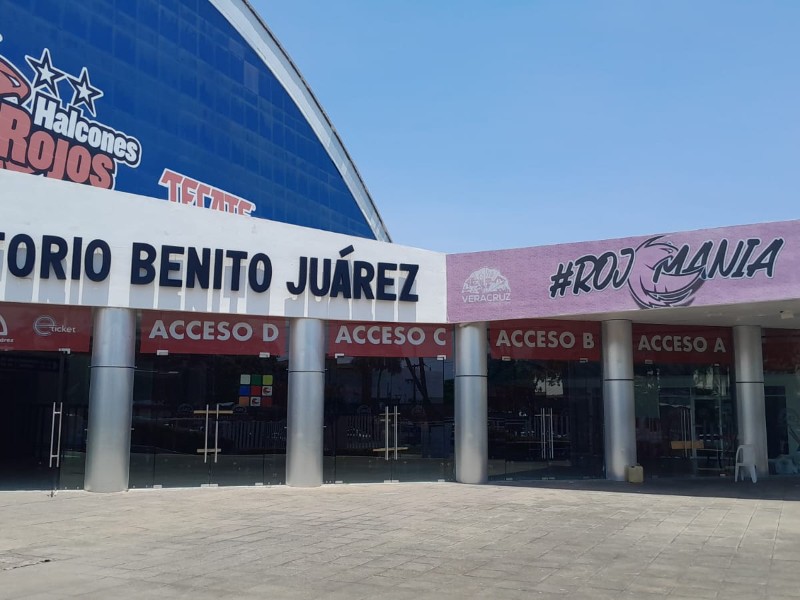 Denuncian trabajadores de Halcones Rojos de Veracruz que no les han pagado
