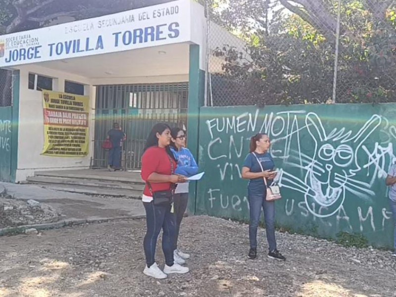 Denuncian varias irregularidades en la secundaria Jorge Tovilla Torres