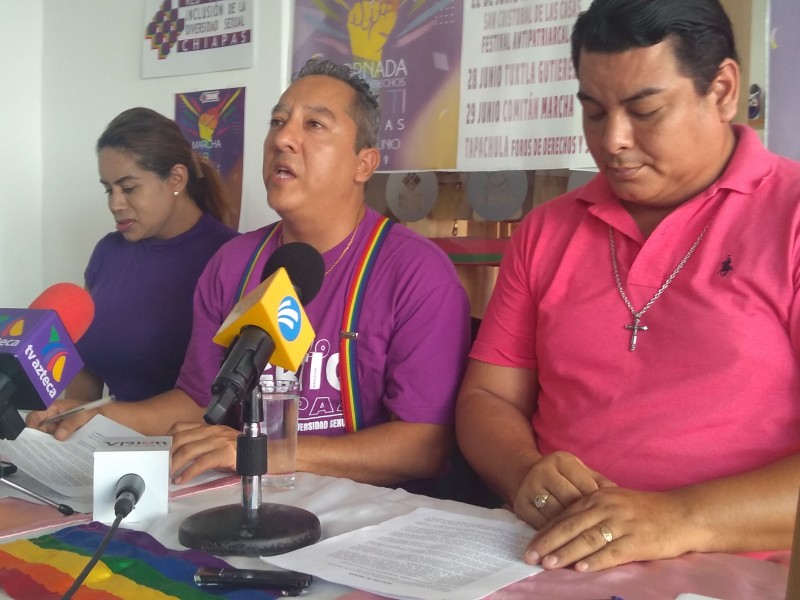 Denuncian violaciones en derechos humanos a migrantes LGBT