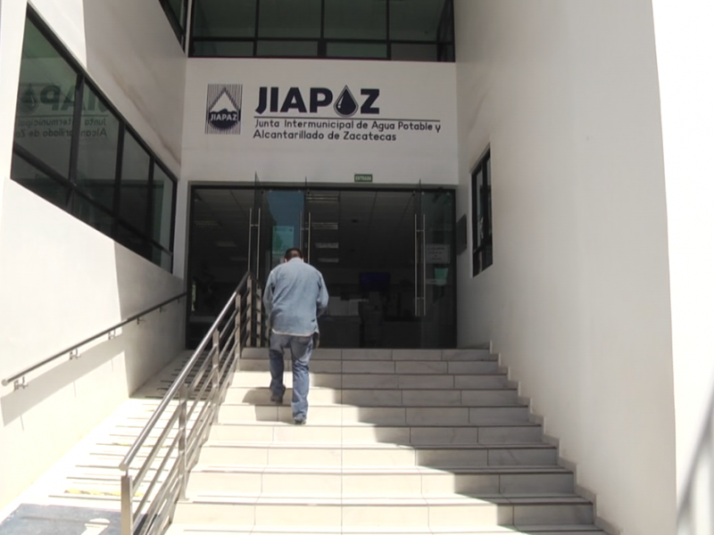 Denuncias por irregularidades con contratos en la JIAPAZ