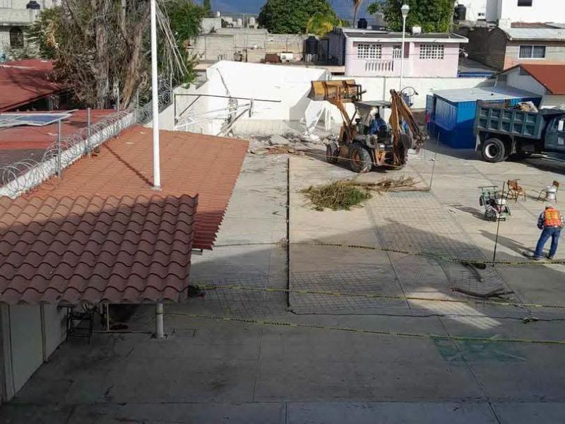 Derribo de cooperativa de primaria causa molestia entre padres de familia