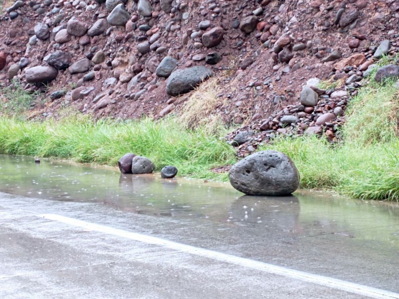 Derrumbe de piedras en la zona de Palmira