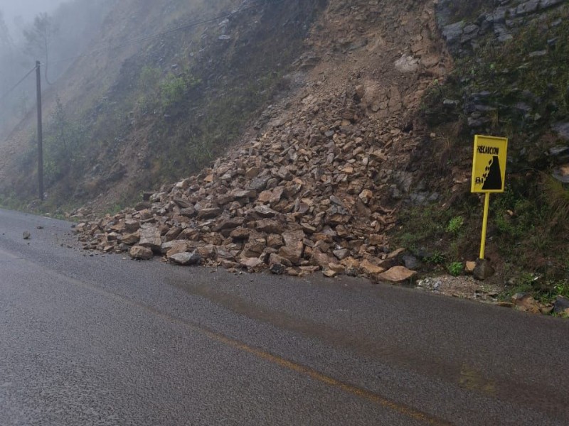 Derrumbes menores en la Sierra Negra por lluvia