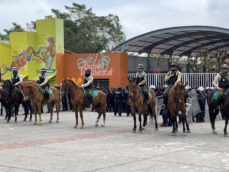 Desalojan a campesinos de Cumbre Tajín