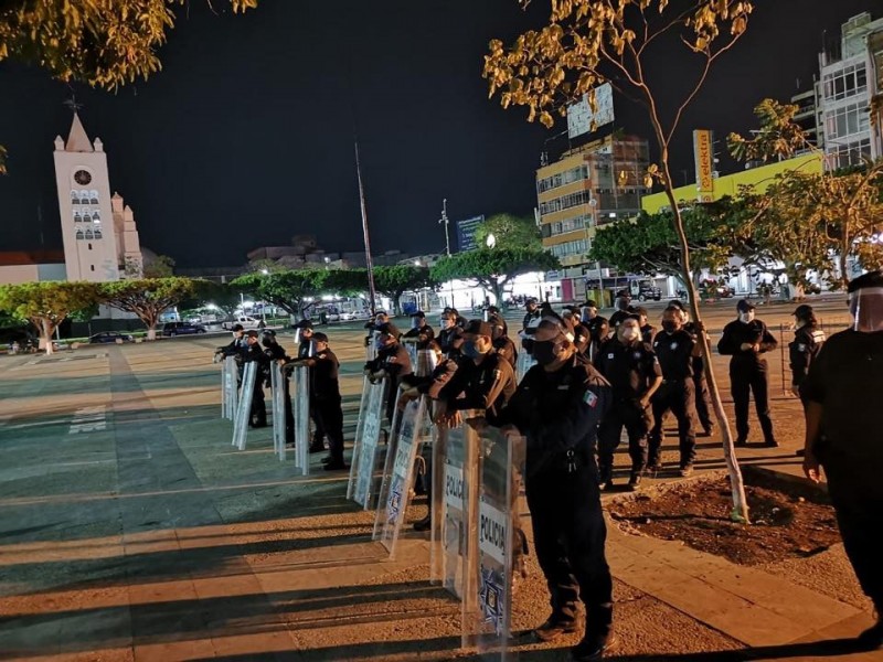 Desalojan autoridades a personas que mantenían campamento en Tuxtla