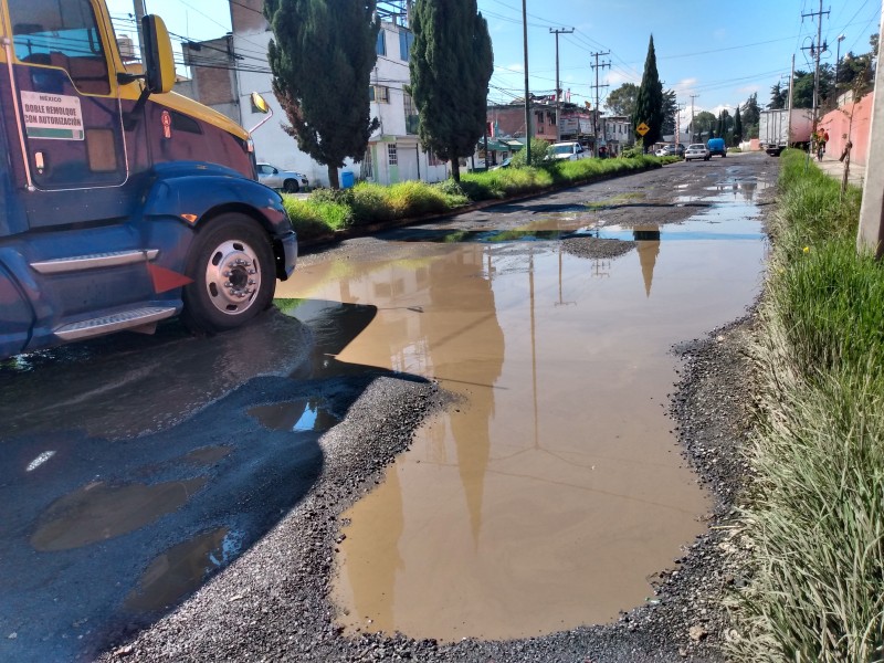 Desaparece calle en Santa María Totoltepec