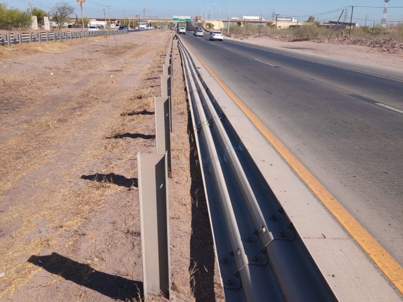 Desaparecen poco a poco los muros de contención de carretera