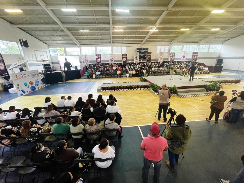 Desarrollaron en Tuxpan foro para alumnos de secundaria