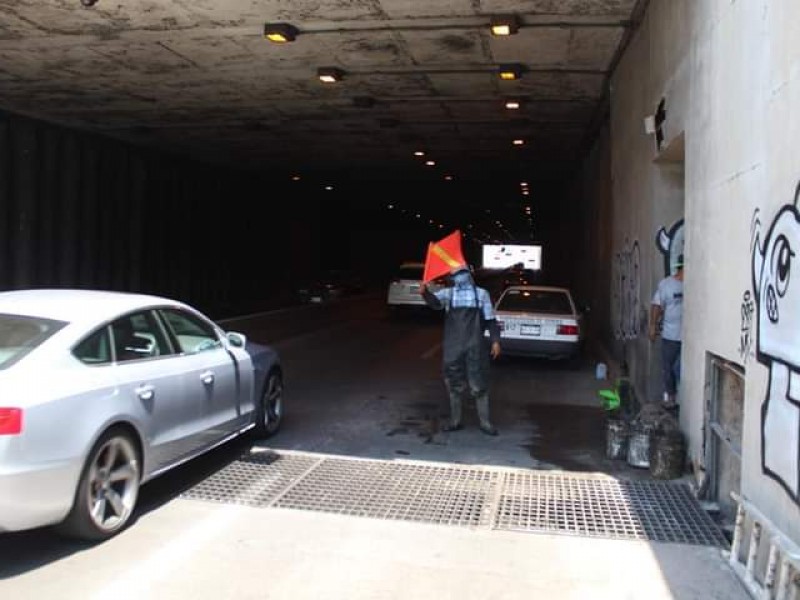 Desazolvan nodo vial de la Insurgentes