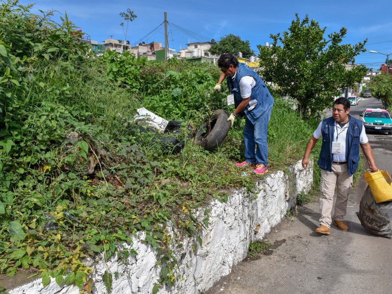 Descacharrizan Casa Blanca para prevenir dengue