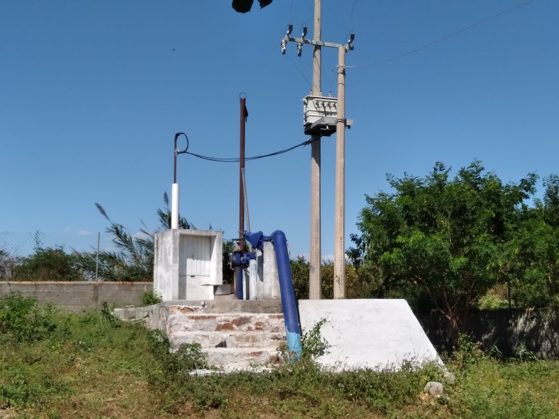 Descarga eléctrica daña equipo de bombeo de agua potable