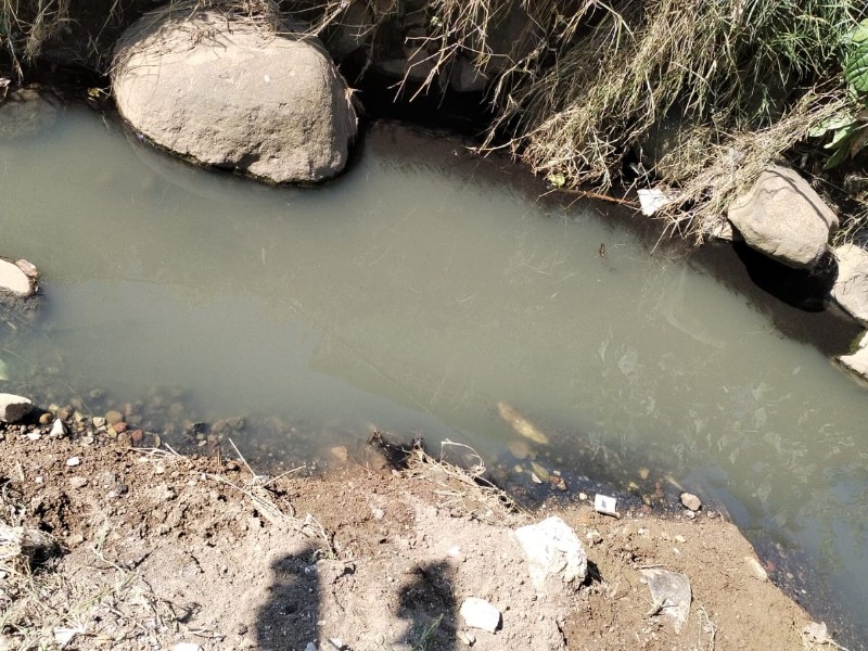 Descargas contaminan manantiales en El Castillo; hay brote sanitario