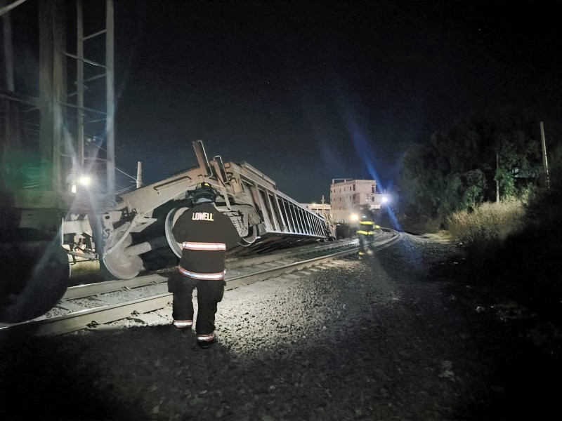 Descarrila tren cerca del Mercado de Abastos; no hay heridos