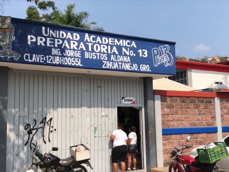 Descarta Prepa 13 adelantar periodo vacacional