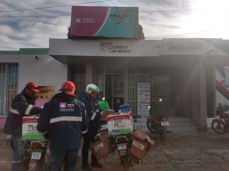 Descartan huelga trabajadores de correos