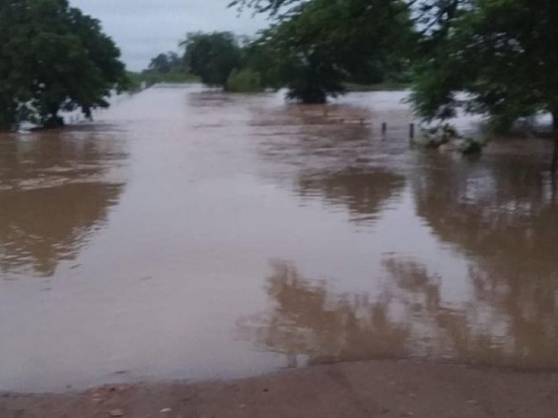 Descienden los niveles del río Acaponeta