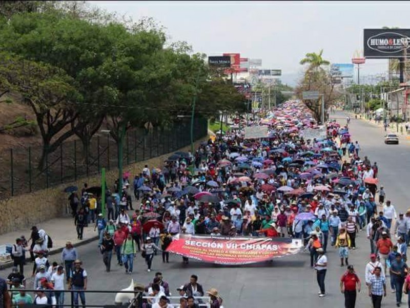 Descontarán sueldos a docentes que no trabajen.