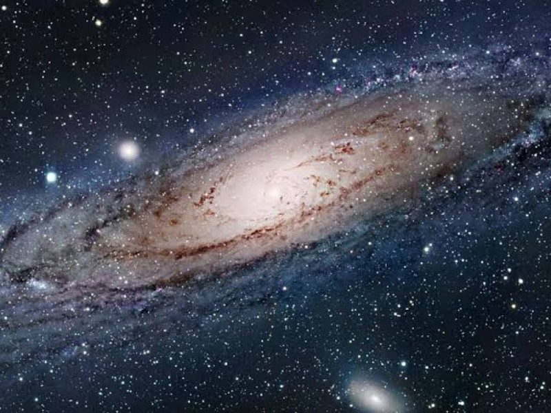 Descubren una galaxia similar a la Vía Láctea