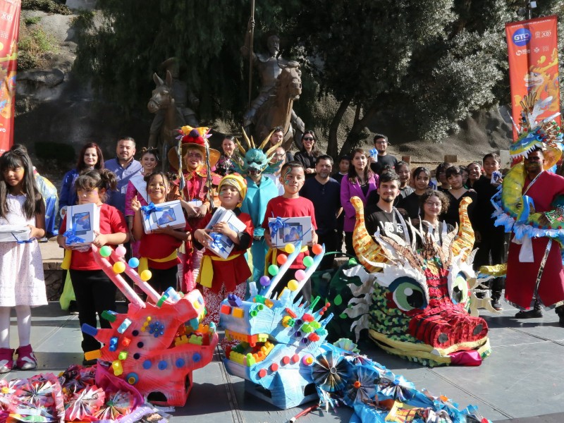 Desfilan dragones por año nuevo chino en Guanajuato