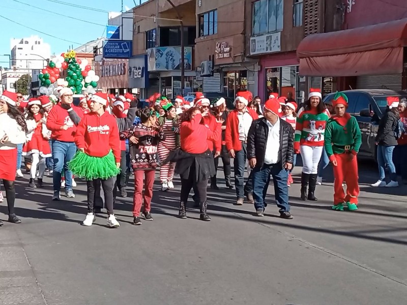 Desfilan estudiantes por semana de la discapacidad