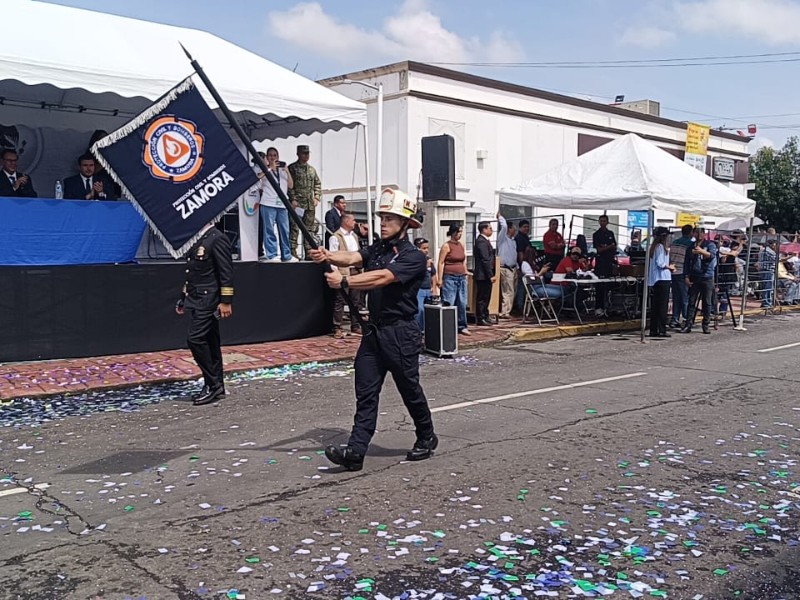 Desfile Cívico Militar en Zamora retomo recorrido por principales avenidas