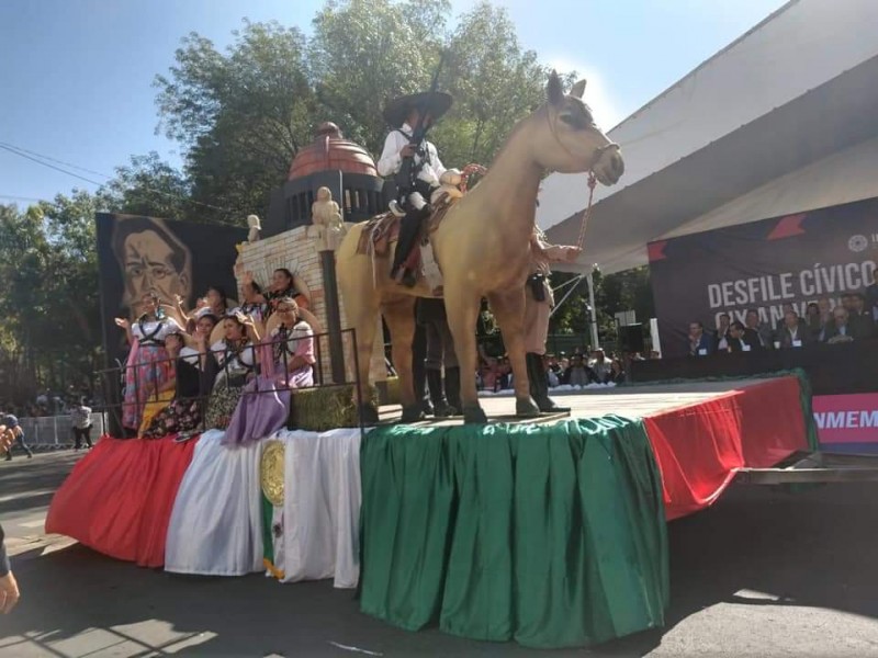 Desfile conmemorativo a la Revolución Mexicana