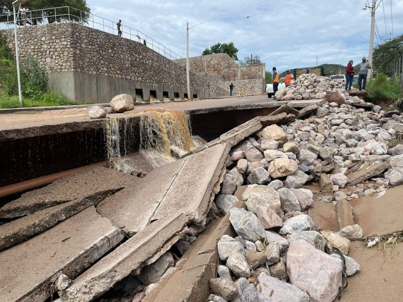 Desfogan represo debido al incremento de agua en su nivel