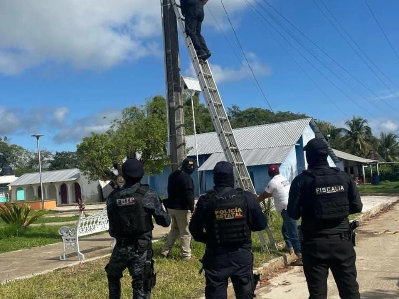 Desinstalan cámaras de clandestinas de videovigilancia en Salto de Agua