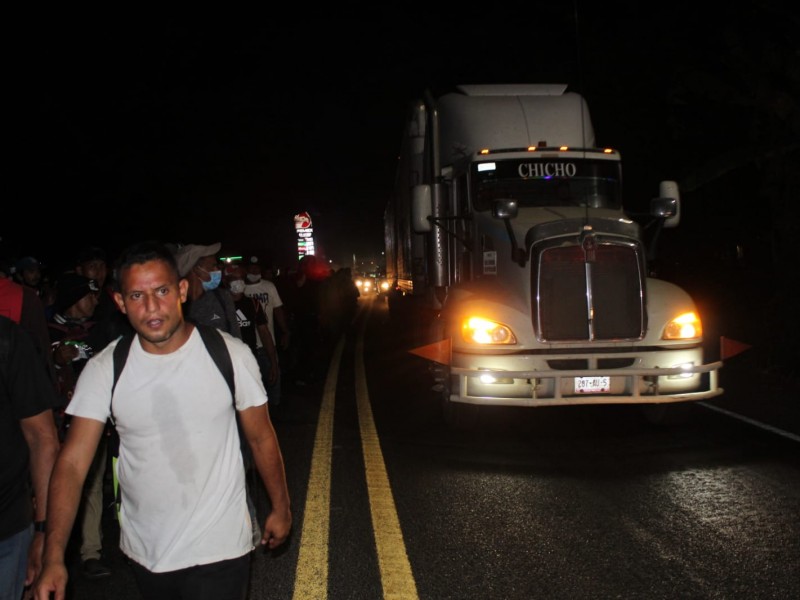 Desintegran autoridades caravana migrante en Tapachula