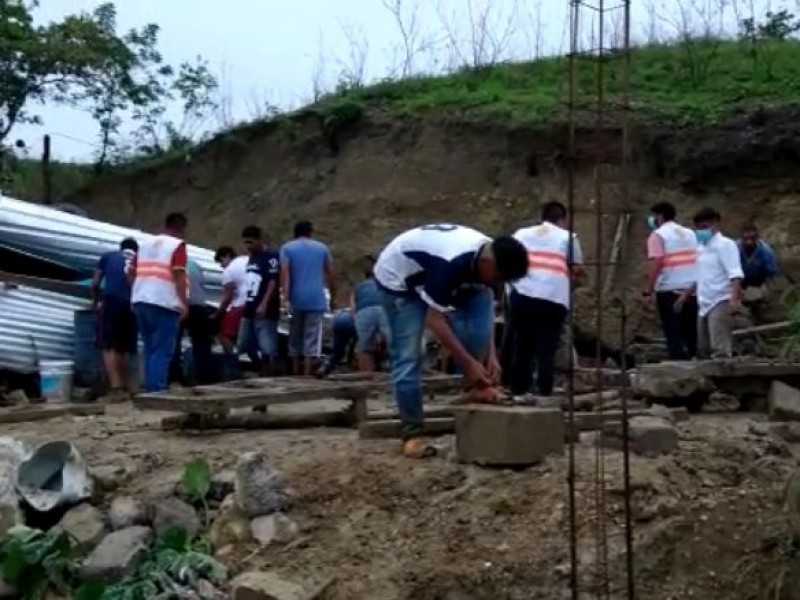 Deslave sepulta a una familia en Chiapas, hay 4 muertos