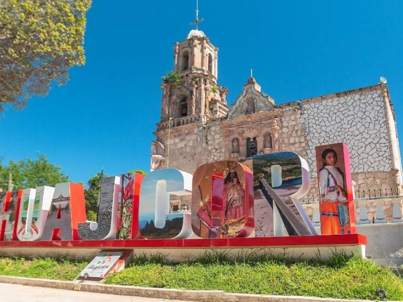 Desmiente alcalde que 'huajicorenses' desplazados duerman a la intemperie