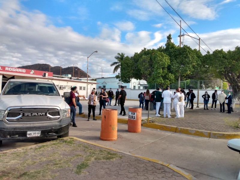 Desorden en arranque de vacunación Sars cov 2 en Rosario