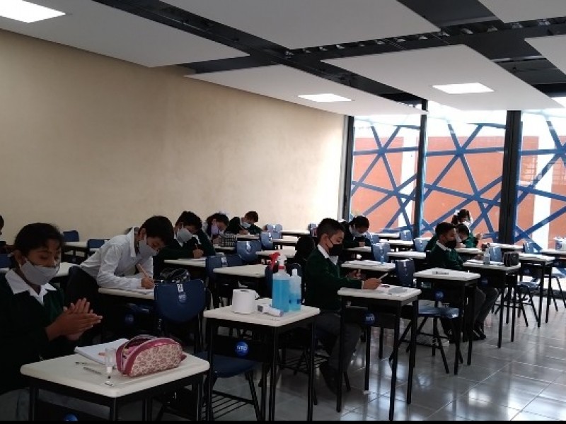 Desorientación y rezago educativo; retos tras regreso a clases presenciales