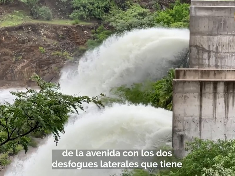 Desove de la presa la buena mujer por lluvias