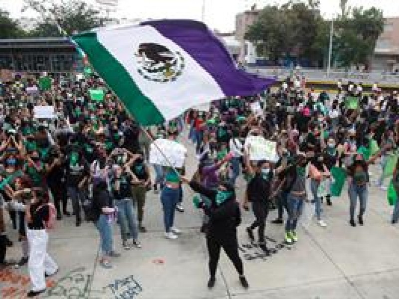 Despenalizan aborto en Baja California