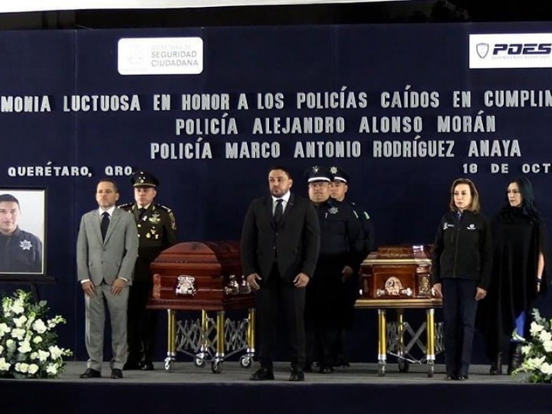 Despiden con honores a policías estatales caídos