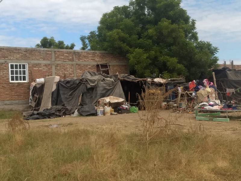 Desplazados exigen se respete terrenos en su beneficio en Guasave