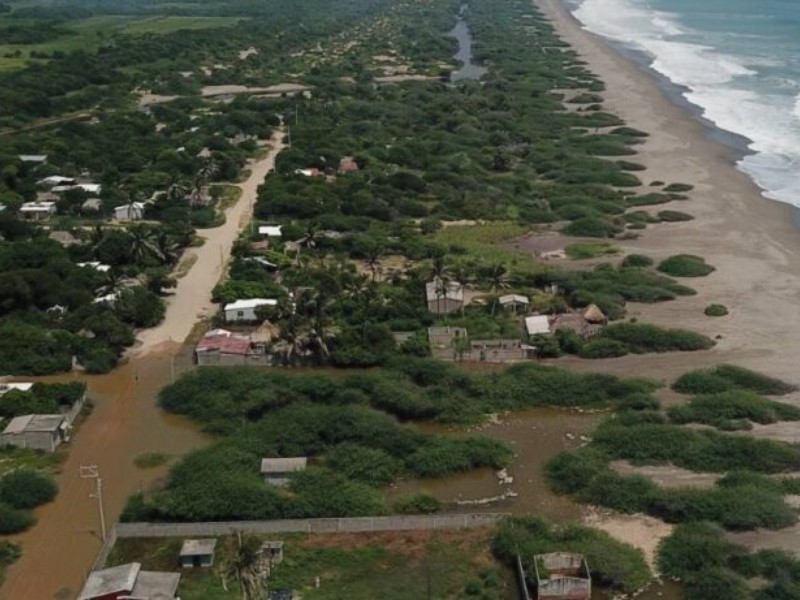 Desplazamiento climático avanza en San Mateo del Mar por erosión costera severa