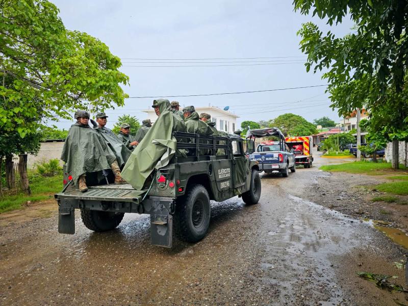 Despliegan 815 elementos ante riesgos por tormenta Simon en Michoacán