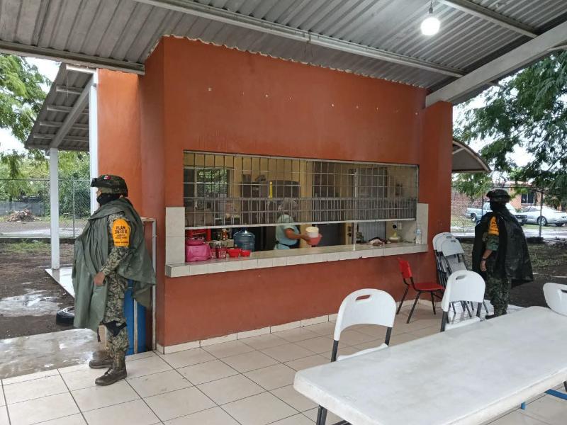 Despliegan casi 3 mil elementos para atender efectos de Simón
