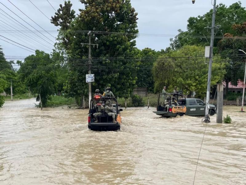 Despliegan elementos del Ejército y Guardia Nacional en municipios norveracruzanos  afectados