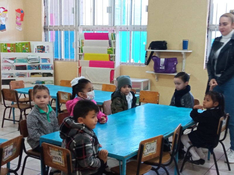 Después de 3 años regresan al aula en Justo Sierra