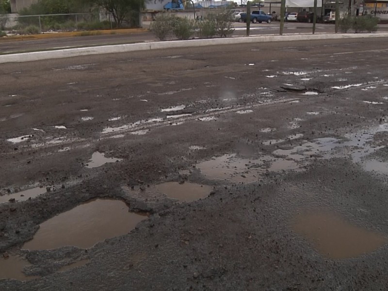 Despues de la lluvia, calles se encuentran en mal estado