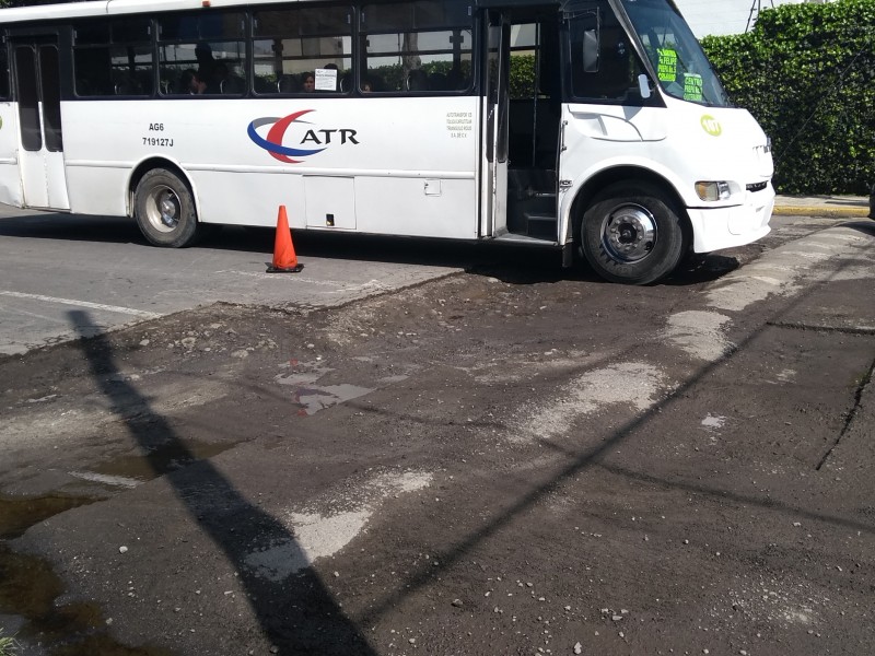 Desquician baches en Toluca