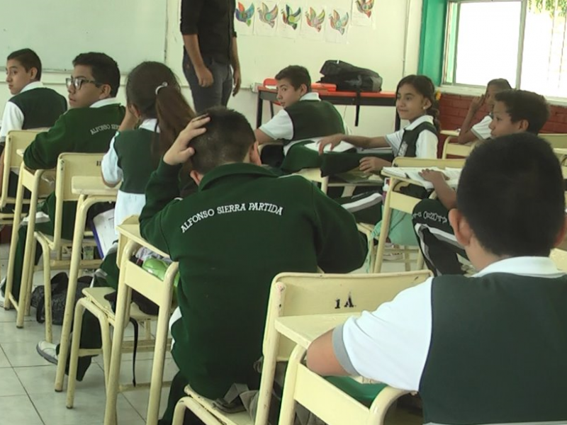 Destacan alumnos salmantinos en concurso de inglés