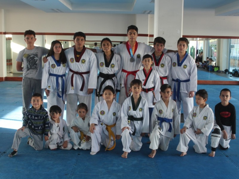 Destacan taekwondoínes del IED en el México Open Championships