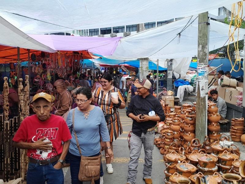 Destinan 300 puestos comerciales para la Plaza de Todos Santos 2026